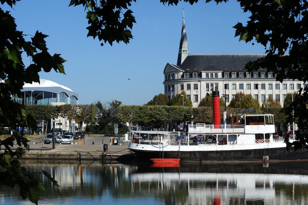 Mercure Nantes Centre Gare 68/73