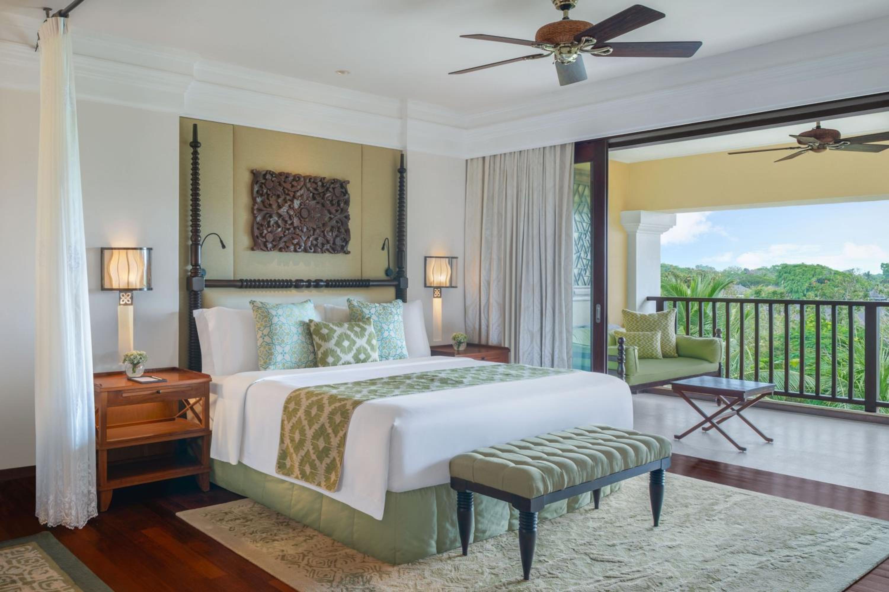 1 Bedroom, St Regis, Suite, King Bed, Balcony