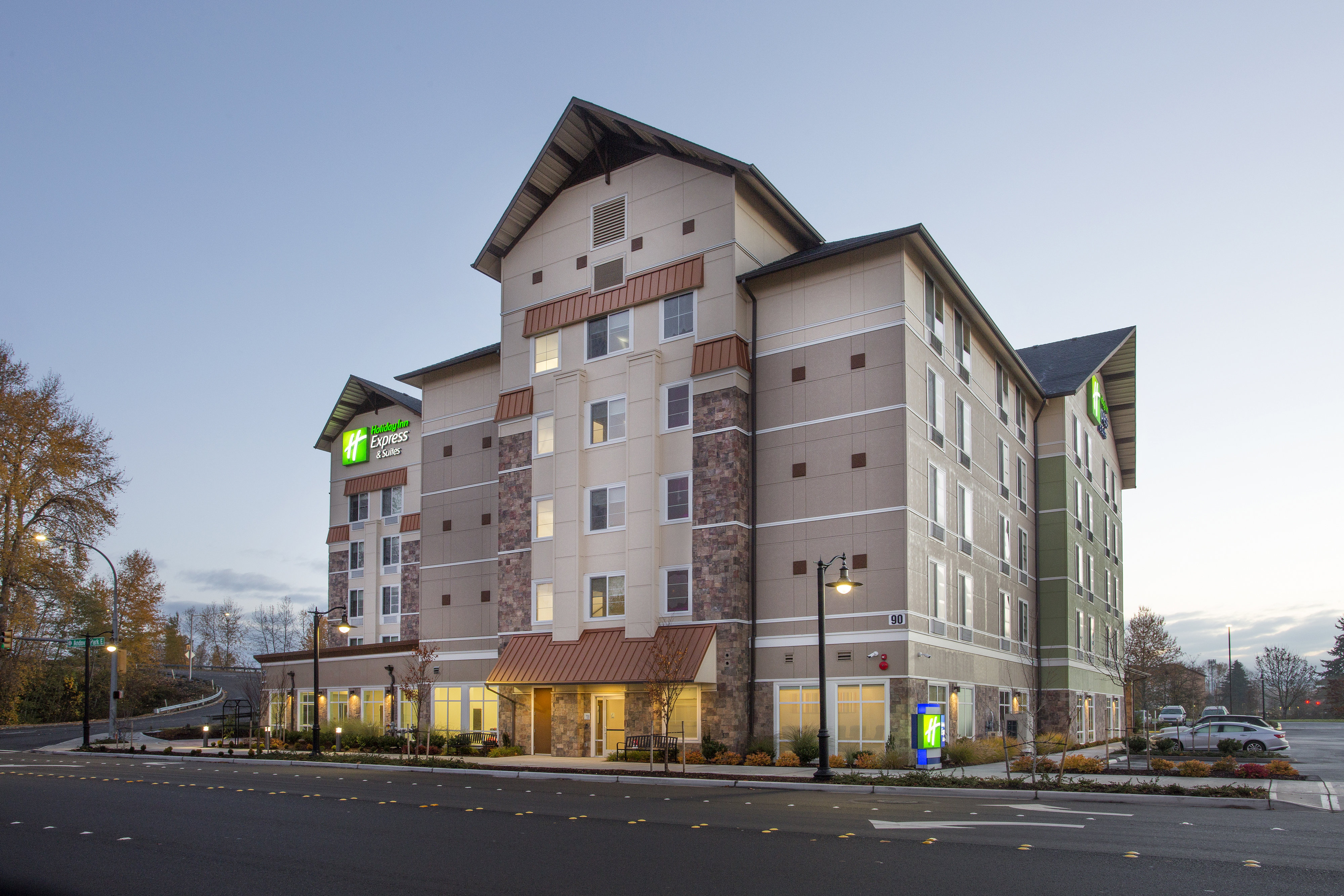 Holiday Inn Express Suites Seattle South Tukwila 12/61