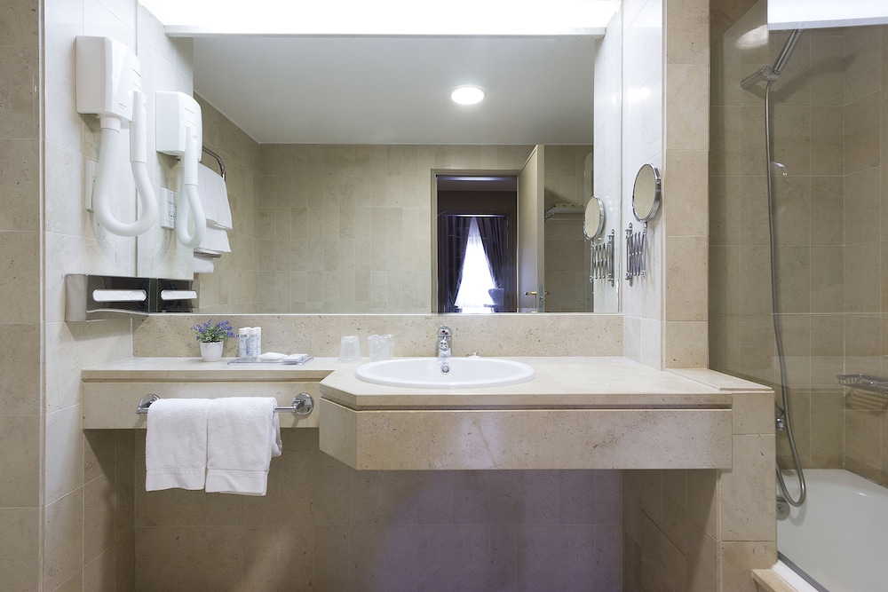 Meira Hotel 41/46