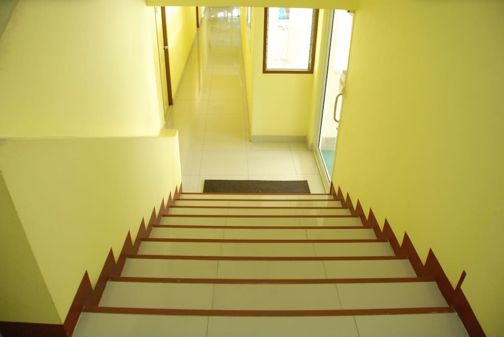 Sirasit 999 Mansion photo3