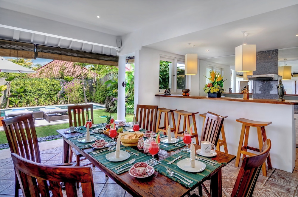 Hevea Villas 38/54