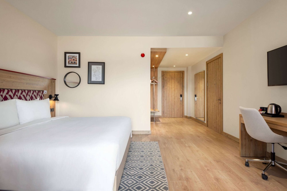 Ramada Encore by Wyndham Zomin 14/41