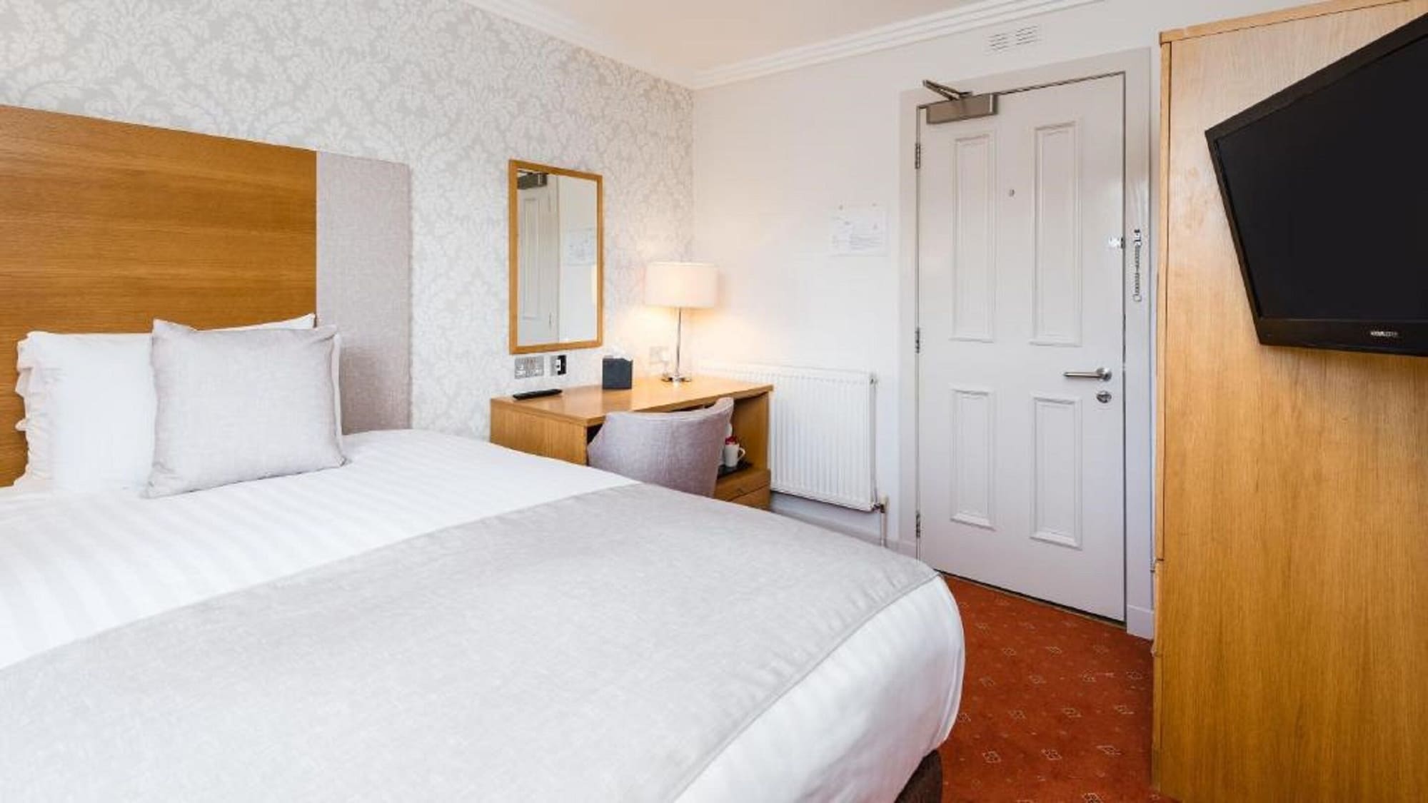 غرفة تنفيذية مفردة بسرير مزدوج، Fishers Hotel 3/10