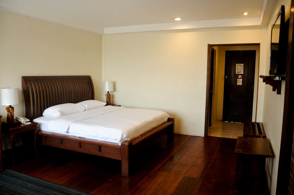 Mango Valley Hotel 1 17/67