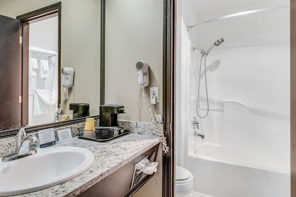 Quality Inn Cle Elum-Ellensburg 12/41