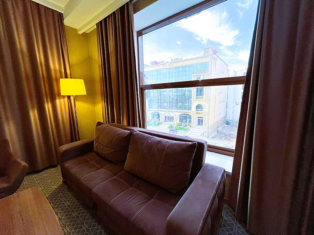 GM City Hotel 41/50