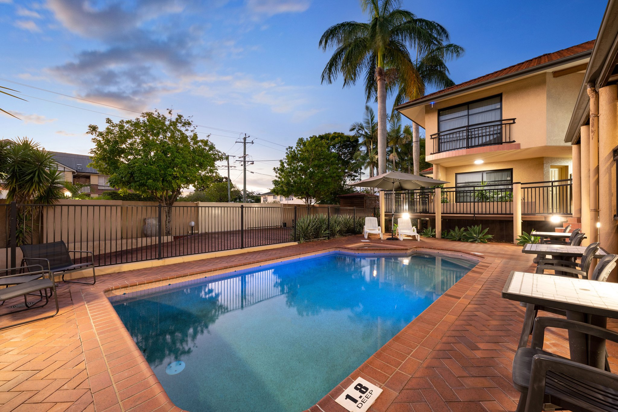 Pegasus Motor Inn And Serviced Apartments 42/47