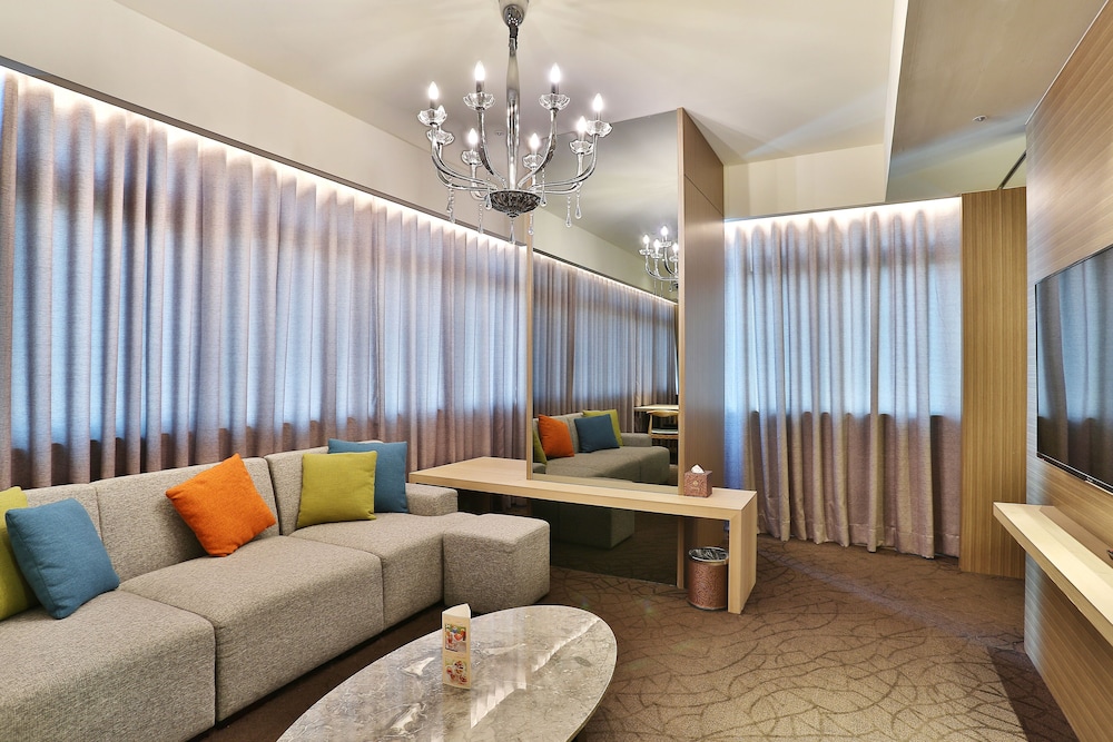 Intrendy Hotel 49/71