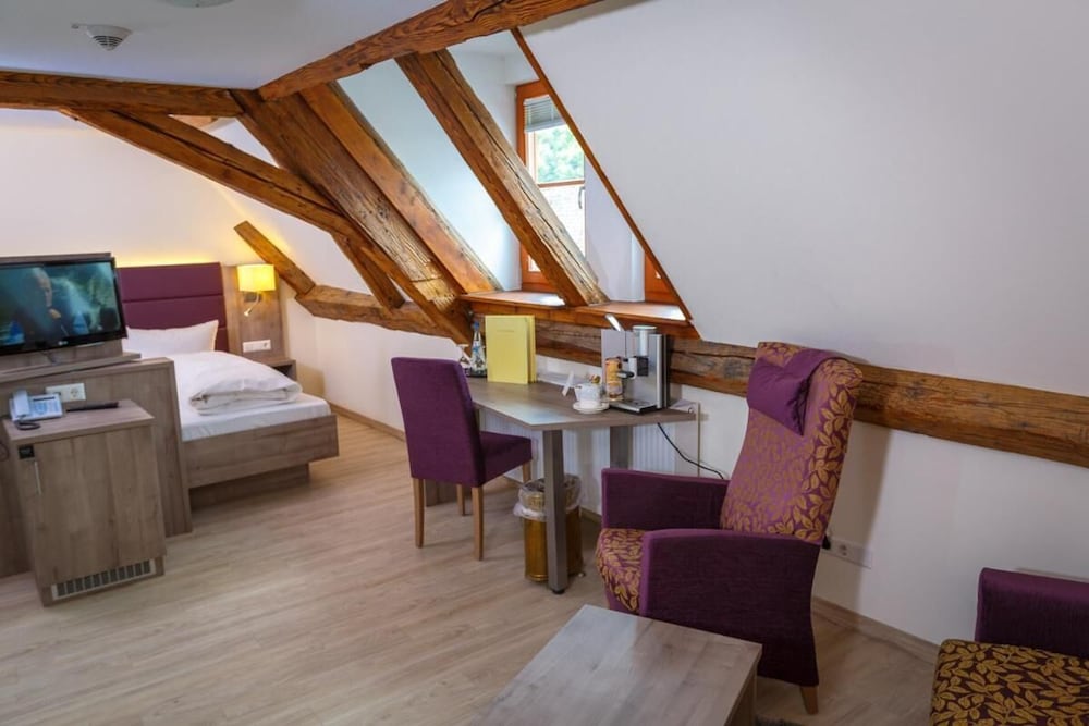Sternen Hotel and Restaurant 33/50