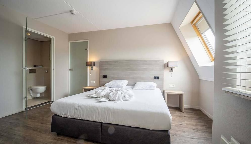 Suite, Double Bed, Dune View, Balcony