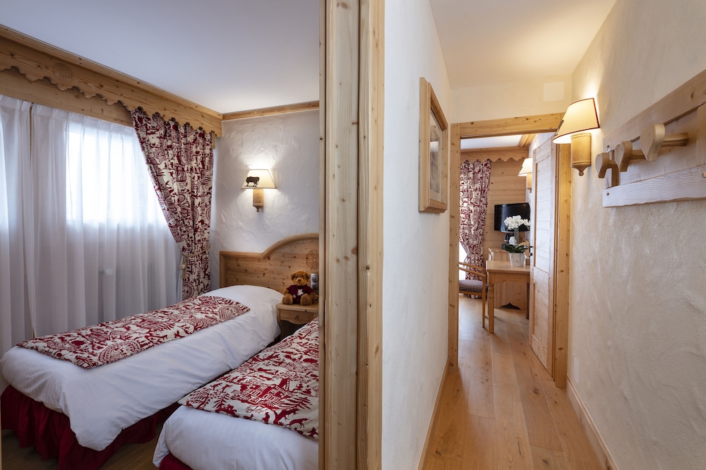 Hotel Spa Neige Et Roc Samoens 29/77