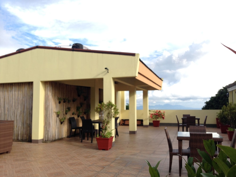 Lee Boutique Hotel 2/74