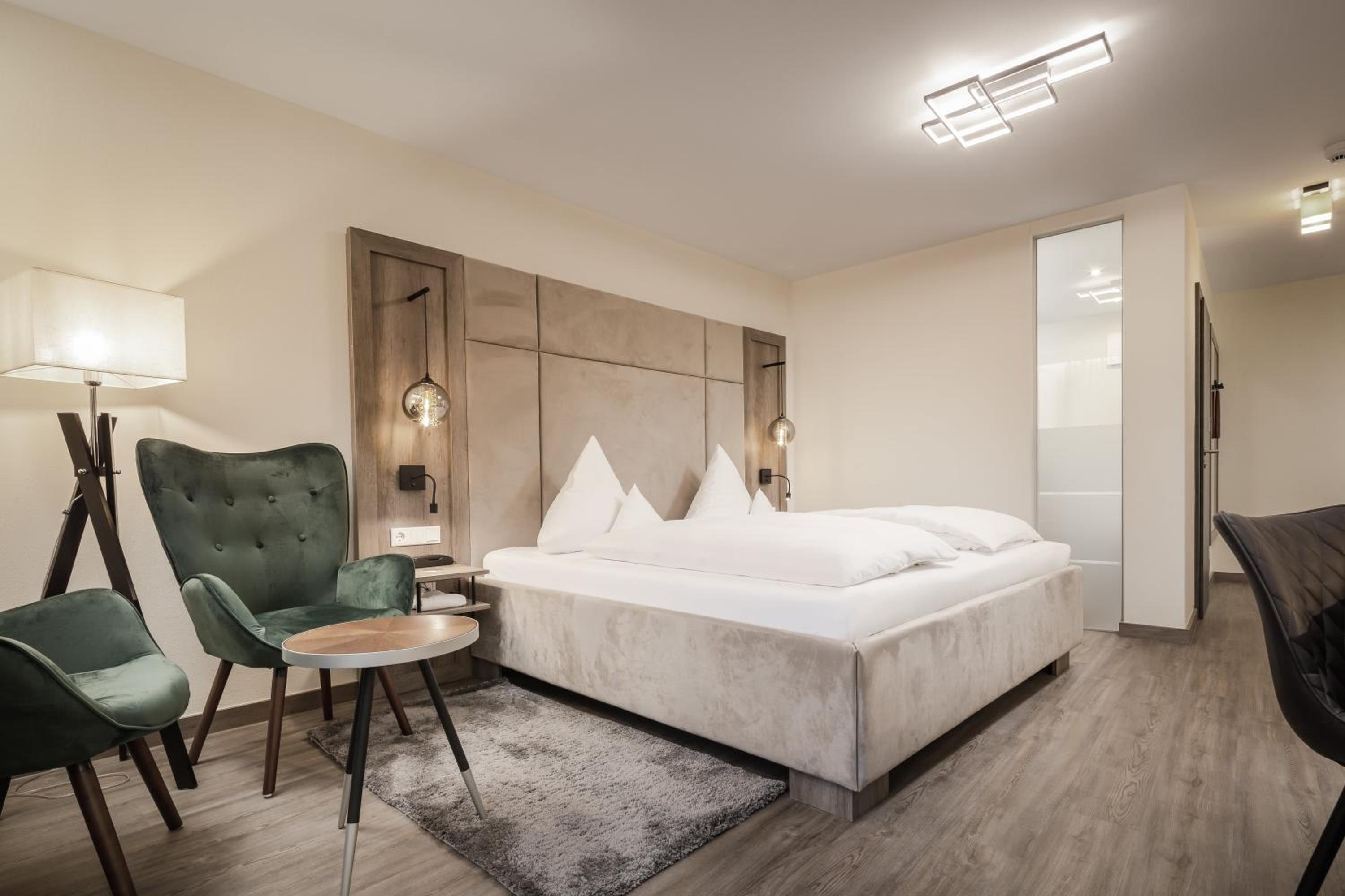 Deluxe, Suite