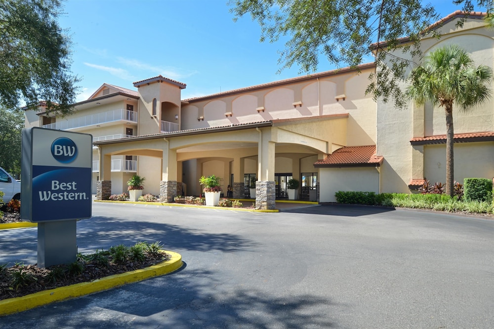 Mai Hana Hotel and Suites International Drive photo1