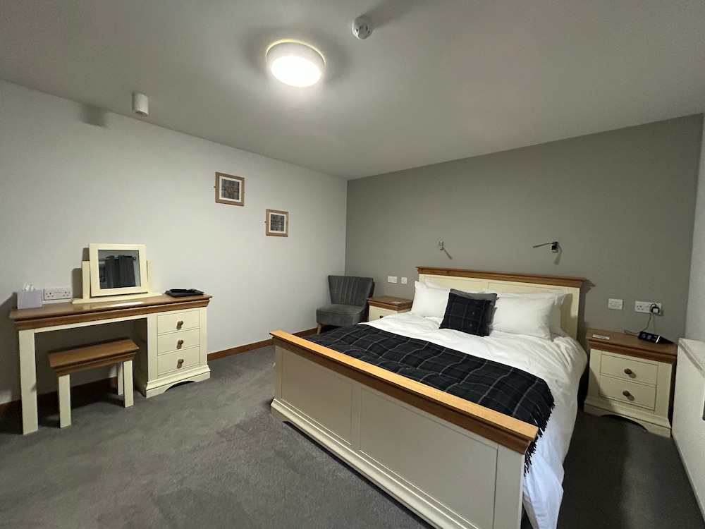 Karrawa Guest House 24/65