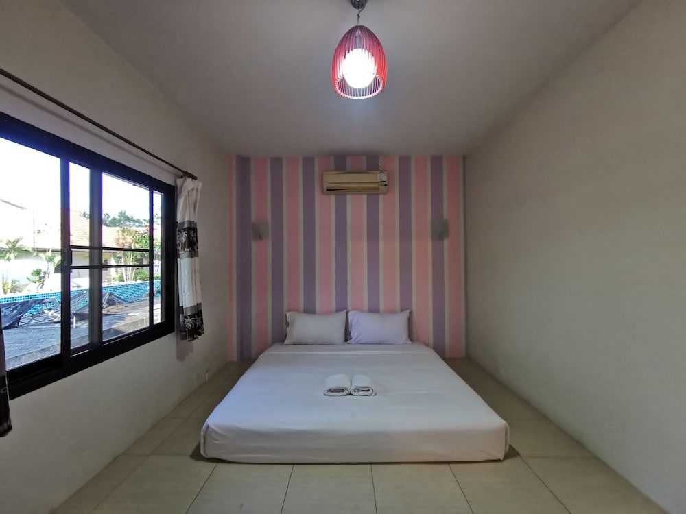 Thai Crystal Resident 16/50