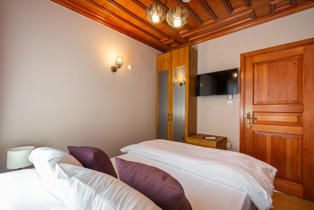 Wonder Wood Hotel 18/59