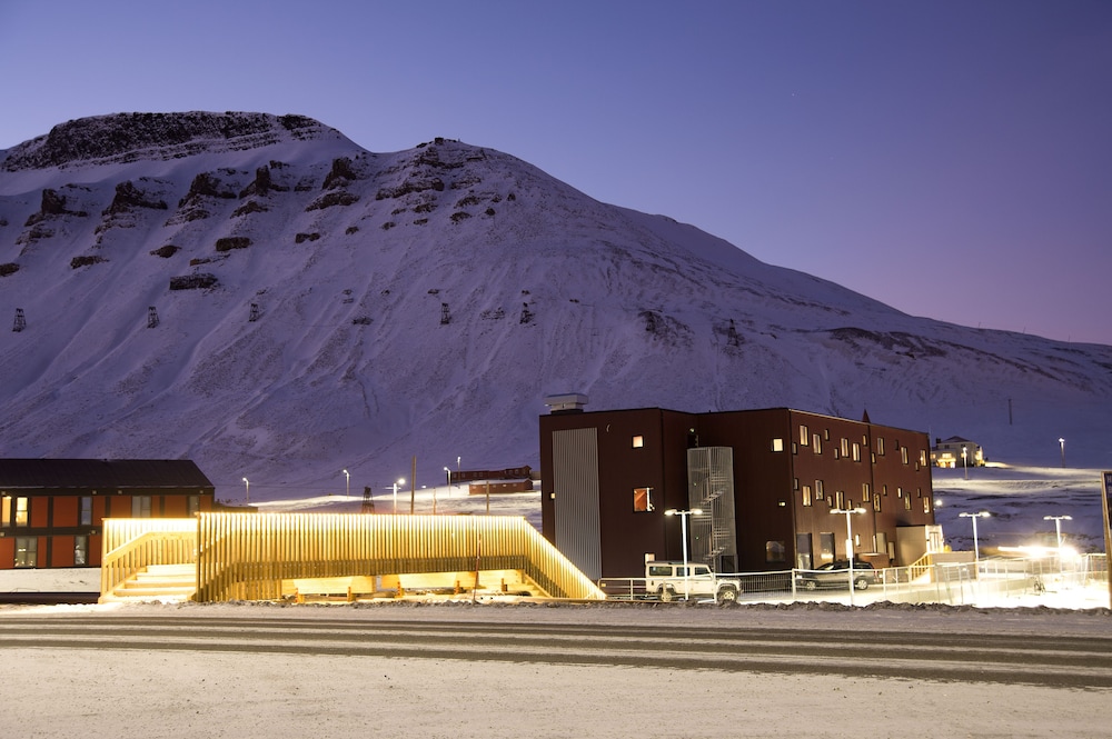 Svalbard Hotell | The Vault 2/30