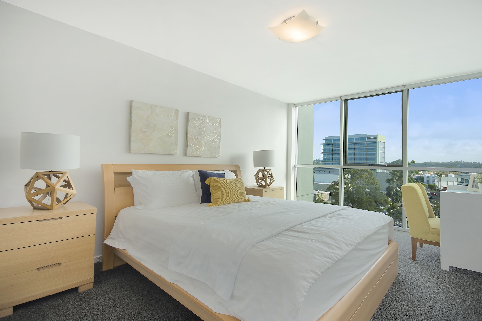 3 BEDROOMS, APARTMENT