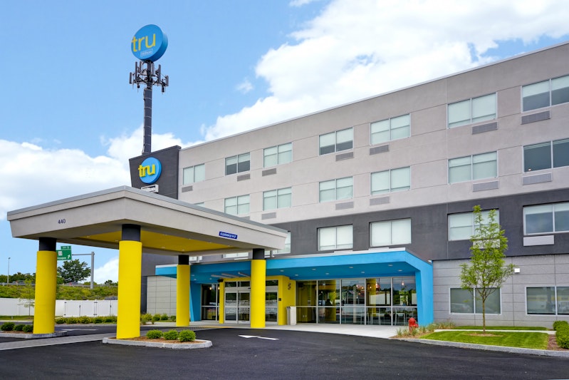 Tru By Hilton Chicopee Springfield 37/38