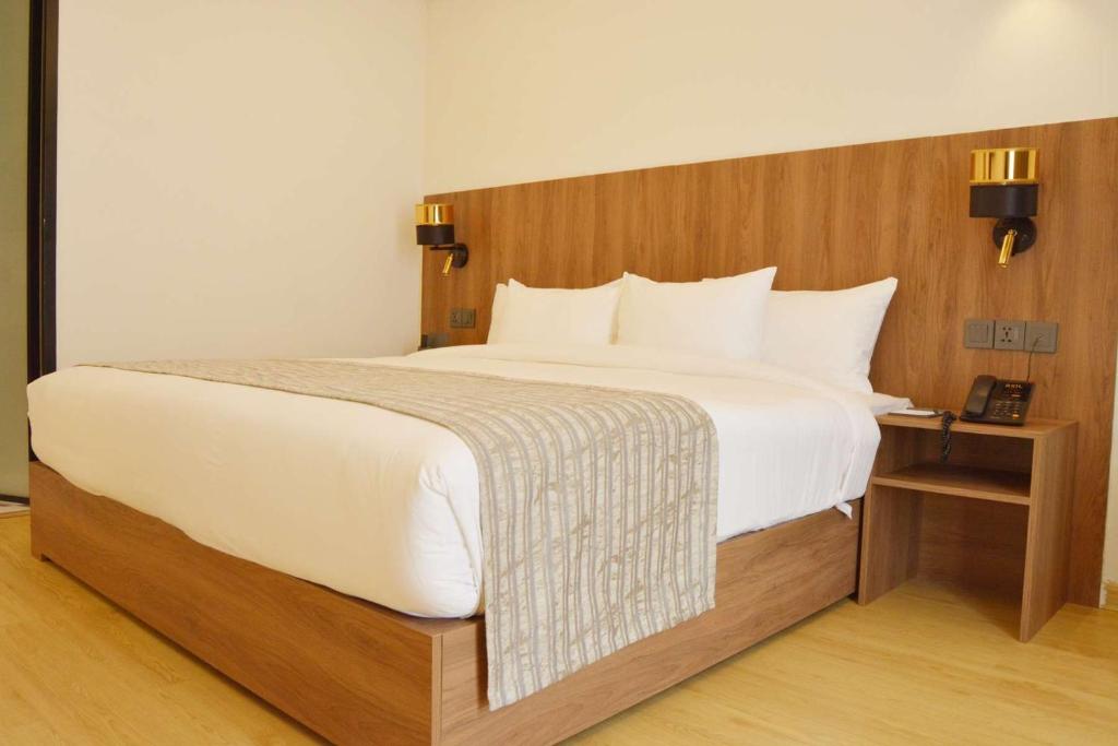 Axil Hotel (ex Faidherbe Hotel) 16/40