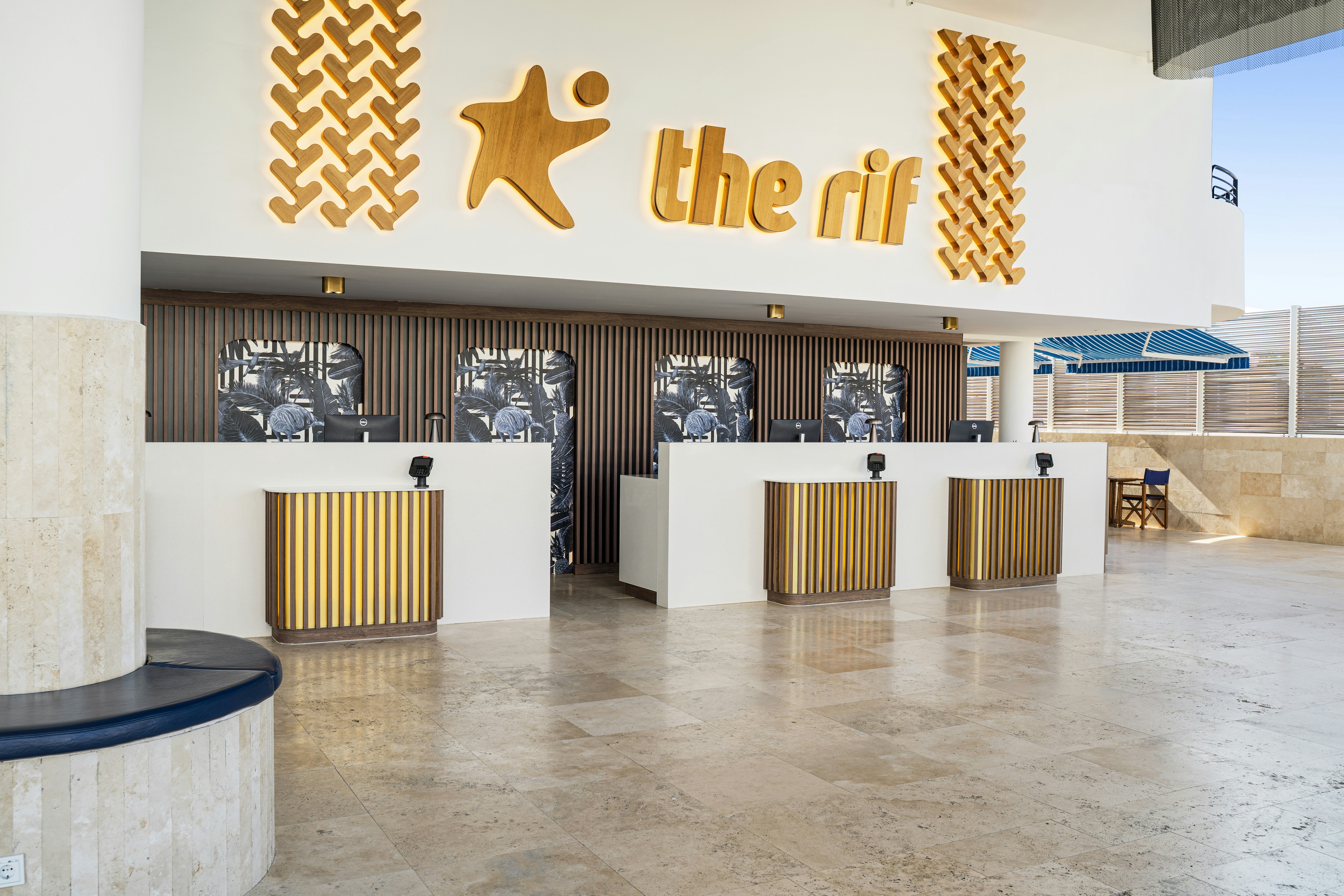 The Rif at Mangrove Beach Corendon Curacao All-Inclusive, Curio by Hilton 10/76