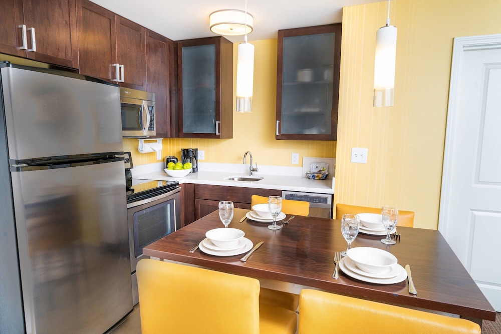 Residence Inn Albany Washington Avenue 8/30