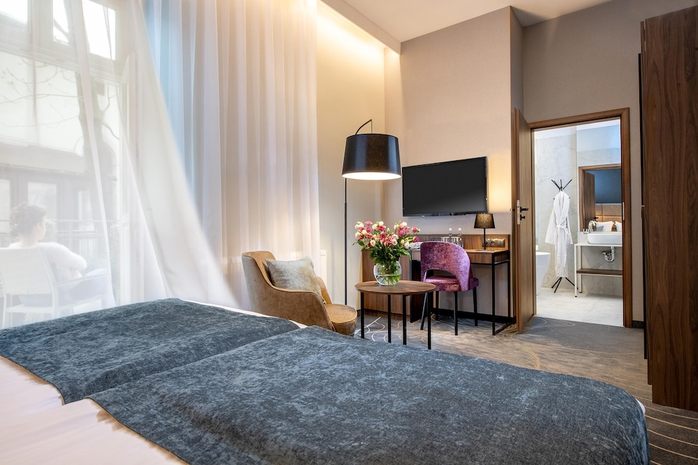 Hotel M29 9/41