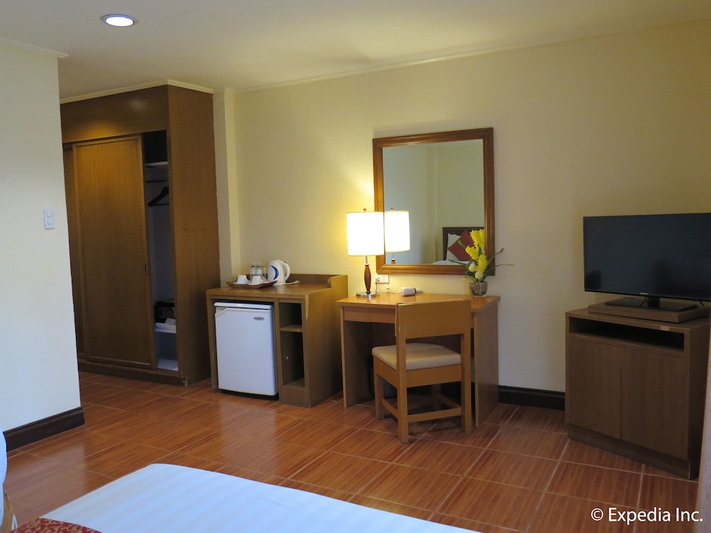 The Suites at Mount Malarayat 44/60