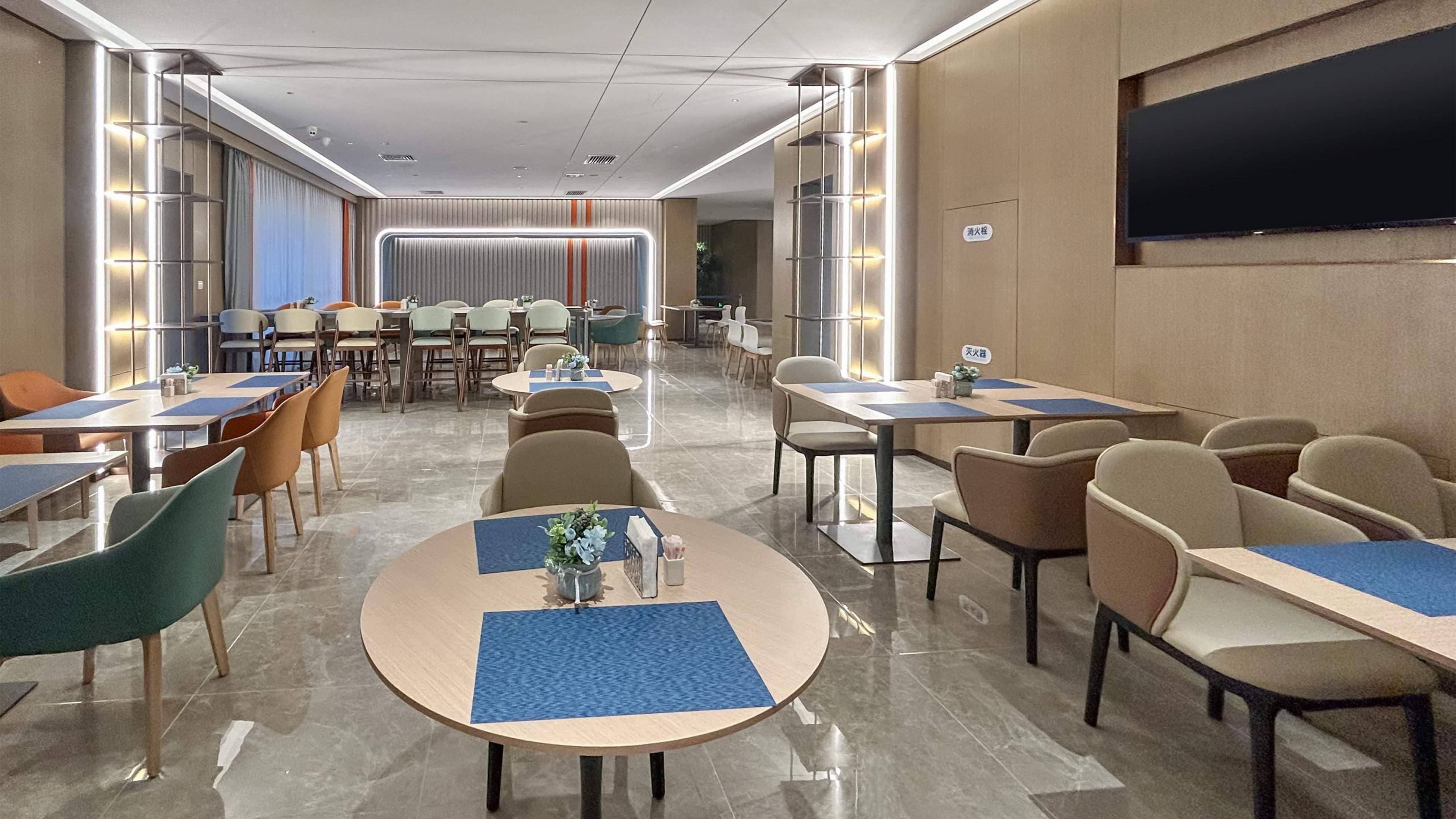 Holiday Inn Express Dandong City Center 39/47