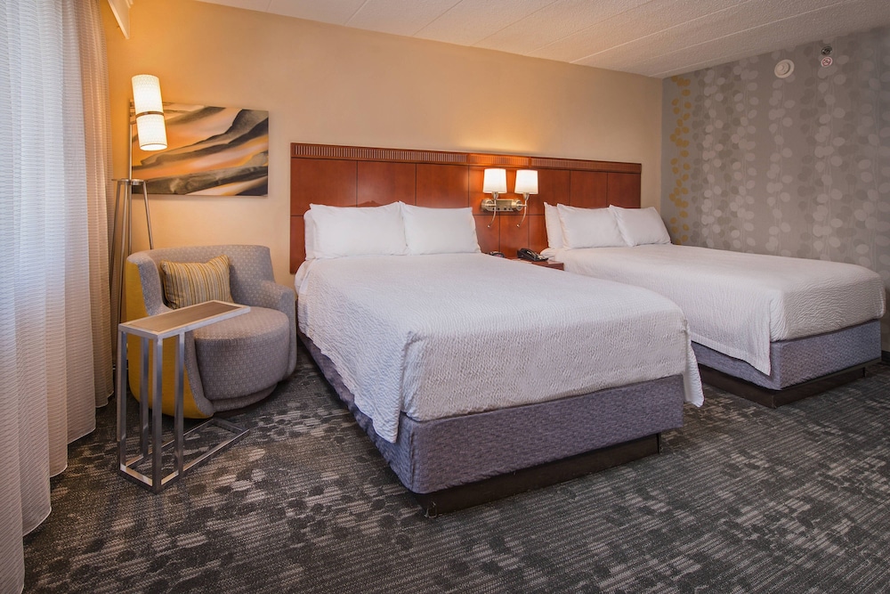 Courtyard by Marriott New Carrollton 7/45