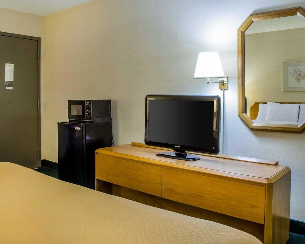 Econo Lodge Mifflintown 7/29