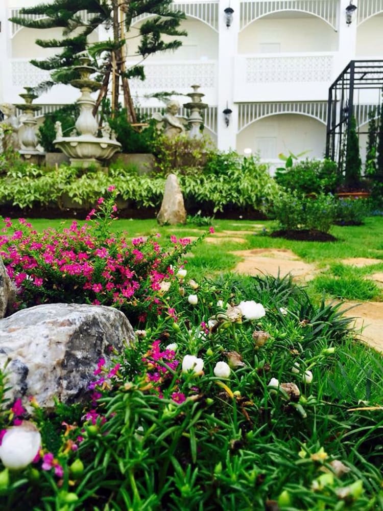 Koranaree Courtyard Boutique Hotel 32/39