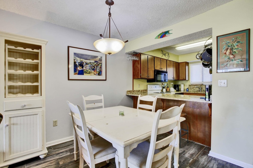 Portside Resort By Panhandle Getaways 70/74
