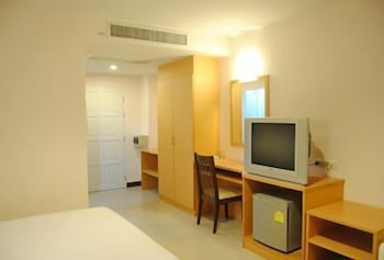 Baan Manthana Hotel 44/50