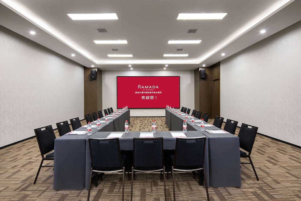 Ramada by Wyndham Xi'an Chanba 33/40