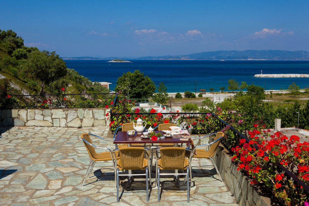 Hovolo Hotel Apartments 48/50