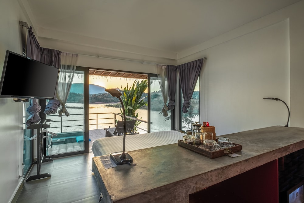 SANCTUARY NAM NGUM BEACH RESORT 32/53