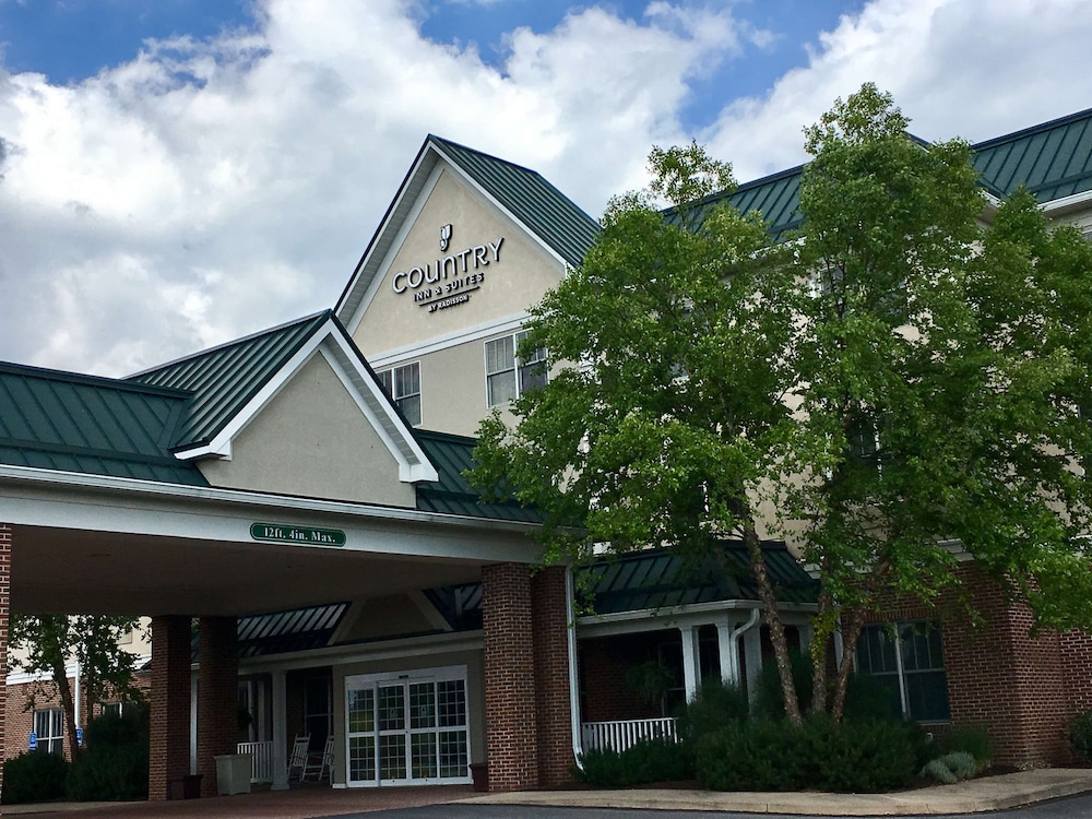 Country Inn Suites By Radisson Lewisburg Pa 4/26
