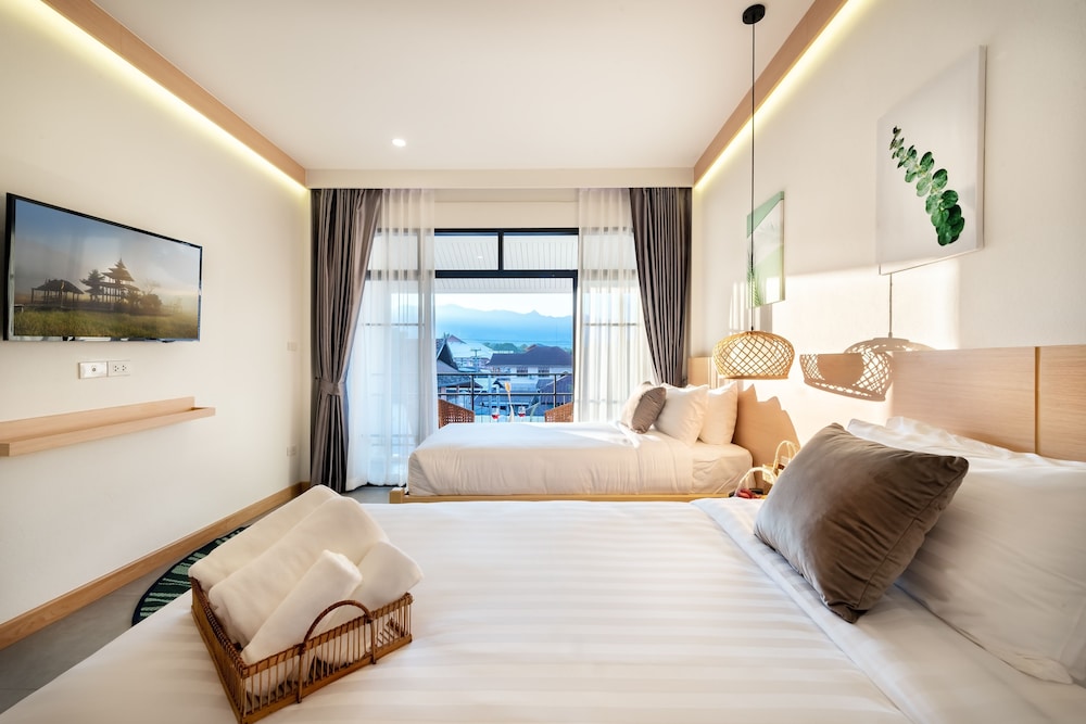 Deluxe Room Twin