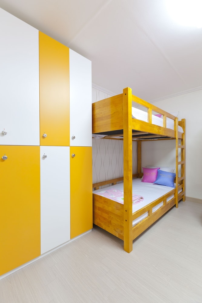 Wow Hills Guest House 5/50