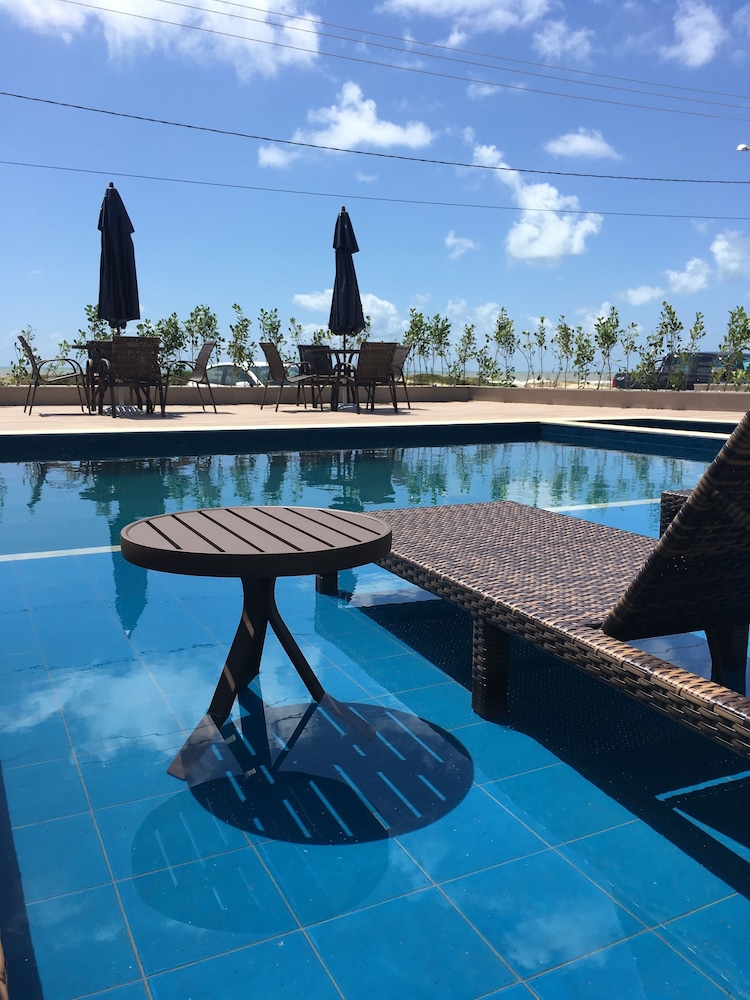 Tropical Mar Hotel 13/21