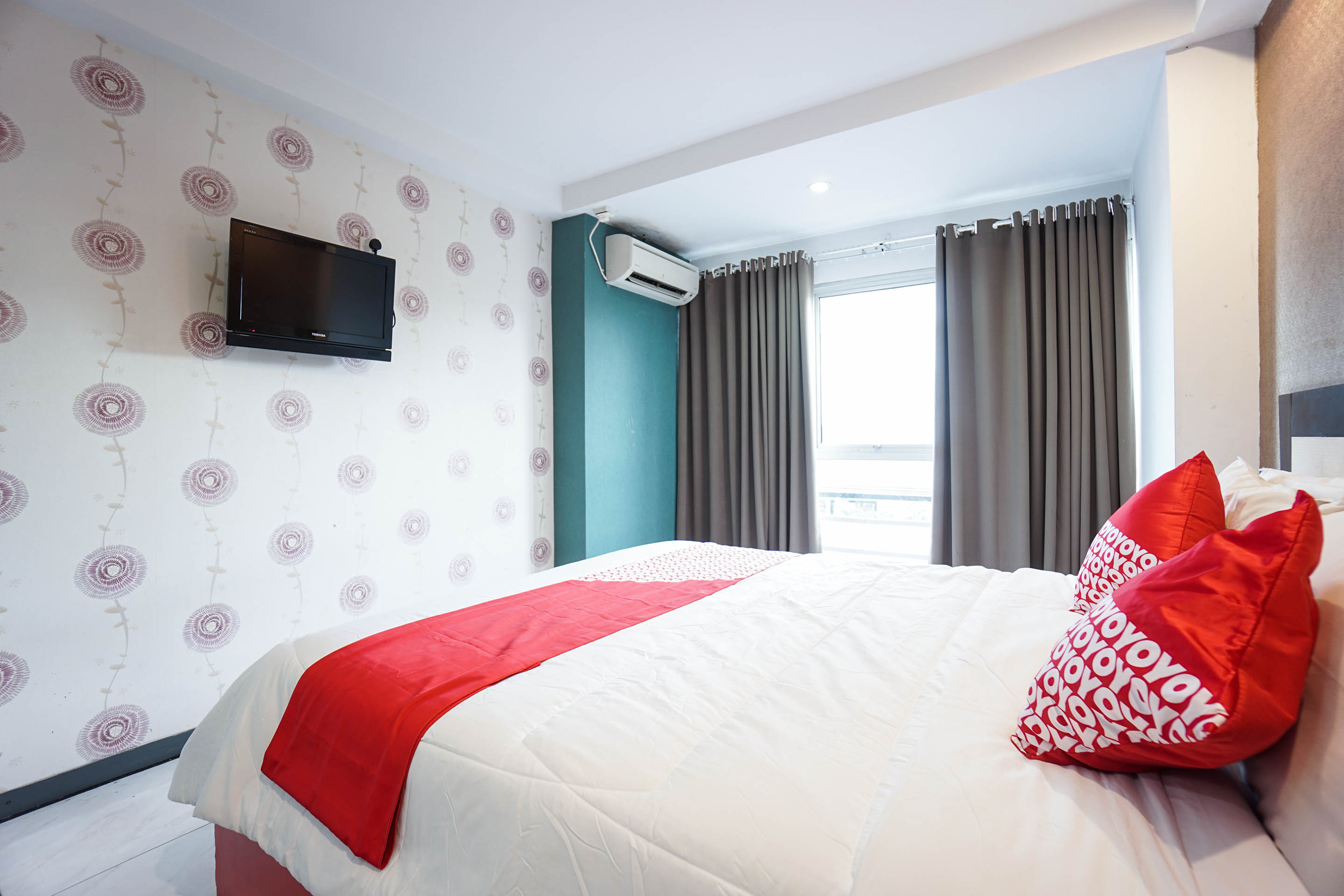 Prince Boulevard Hotel 36/42