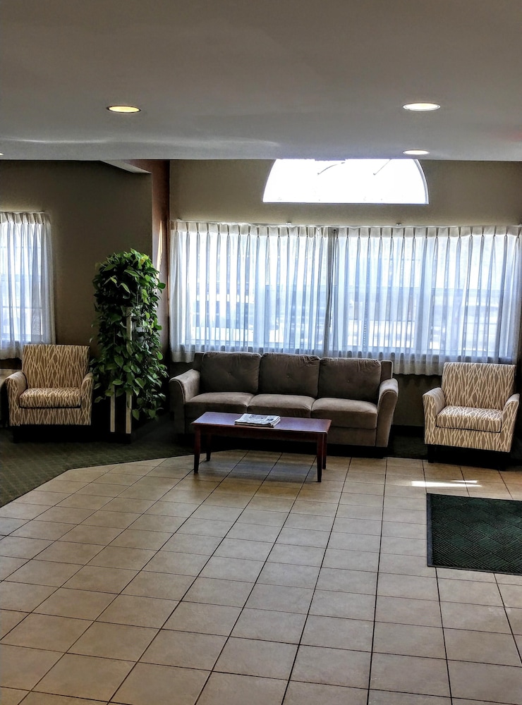 Microtel Inn and Suites Dover 19/36