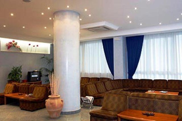 Hotel Monti 32/50