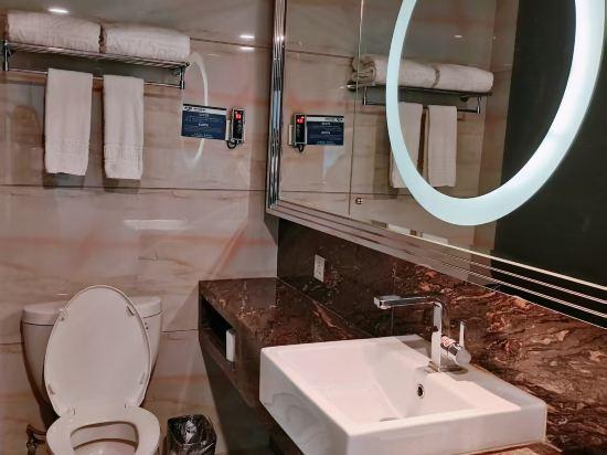 Foshan Shunde Austin Baili Apartment 63/64