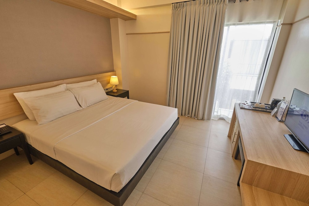 Room at The Tides Hotel Boracay, BORACAY
