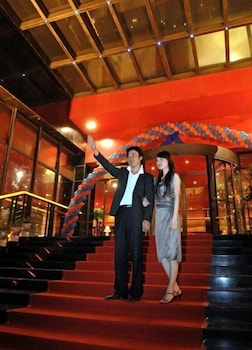 Gloria Plaza Hotel Kangqiao Shanghai 6/17