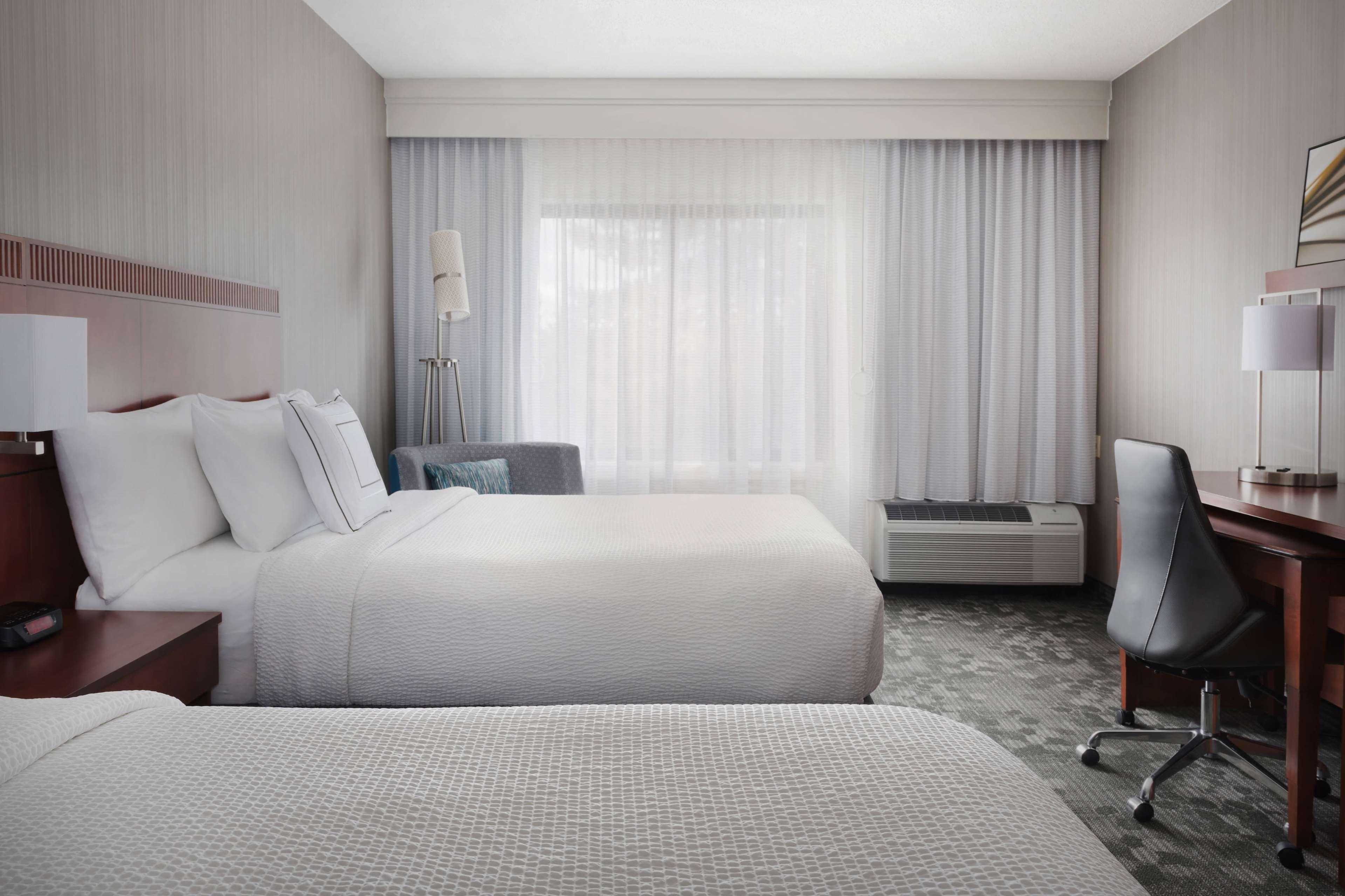 Sonesta Select Boston Stoughton 8/50
